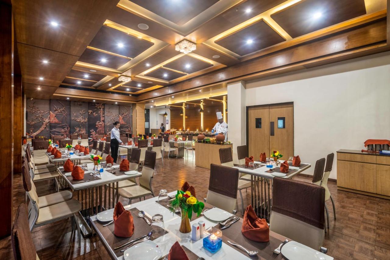 Lords Inn Somnāth Zewnętrze zdjęcie